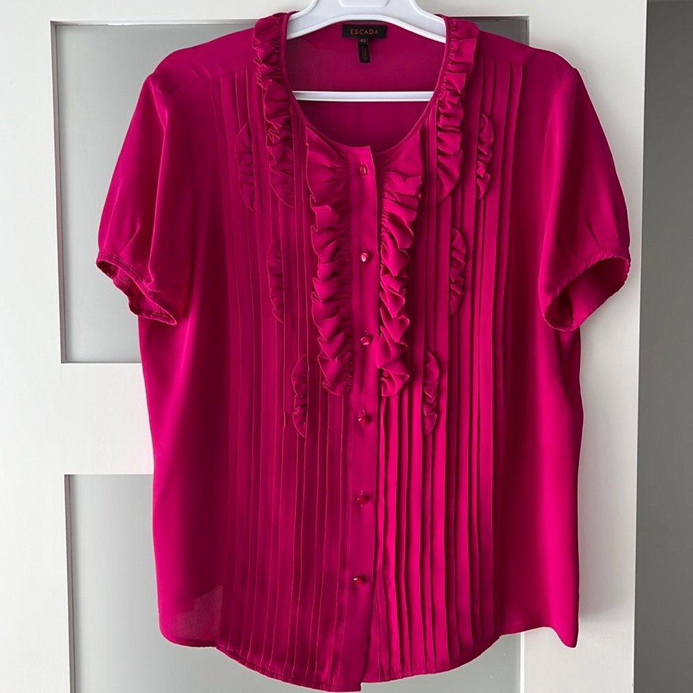 Escada vintage ruffle short sleeves blouse size 40, US M
